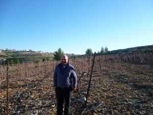 Hillel Manne by his Carignan vineyard of Beit El Winery-small
